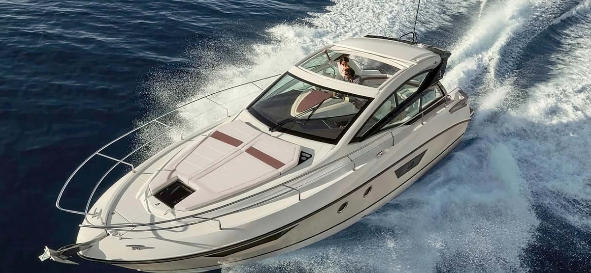 Beneteau GT 40